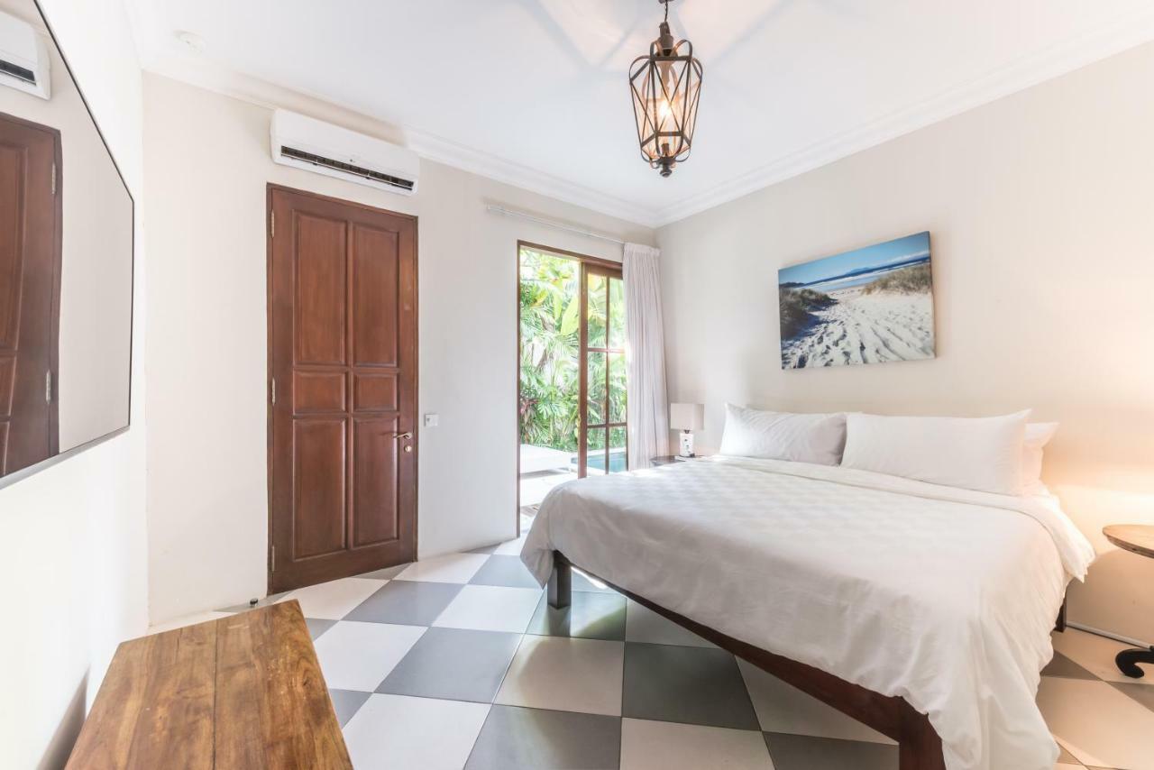 Central 3 Bedroom Villa Close To Seminyak Beach Exterior foto